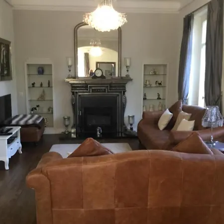 Stunning Chateau On The River Bank In Astier * Saint-Astier (Dordogne)